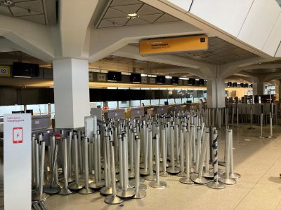 Absperrständer Flughafen Franfurt