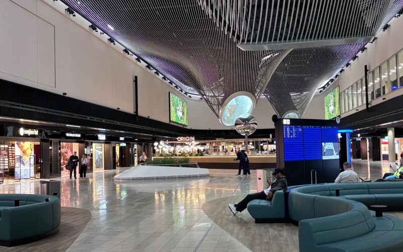 Markplatz im Terminal 3, Frankfurter Flughafen