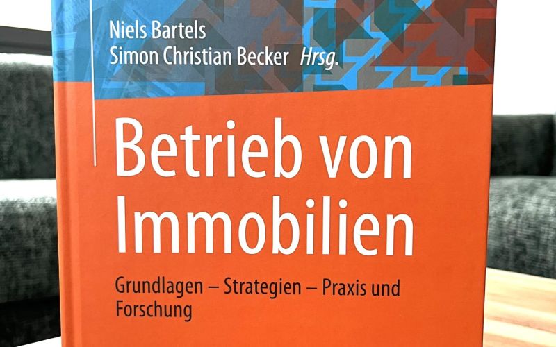 Fachbuch "Betrieb von Immobilien" vom Springer Vieweg Verlag